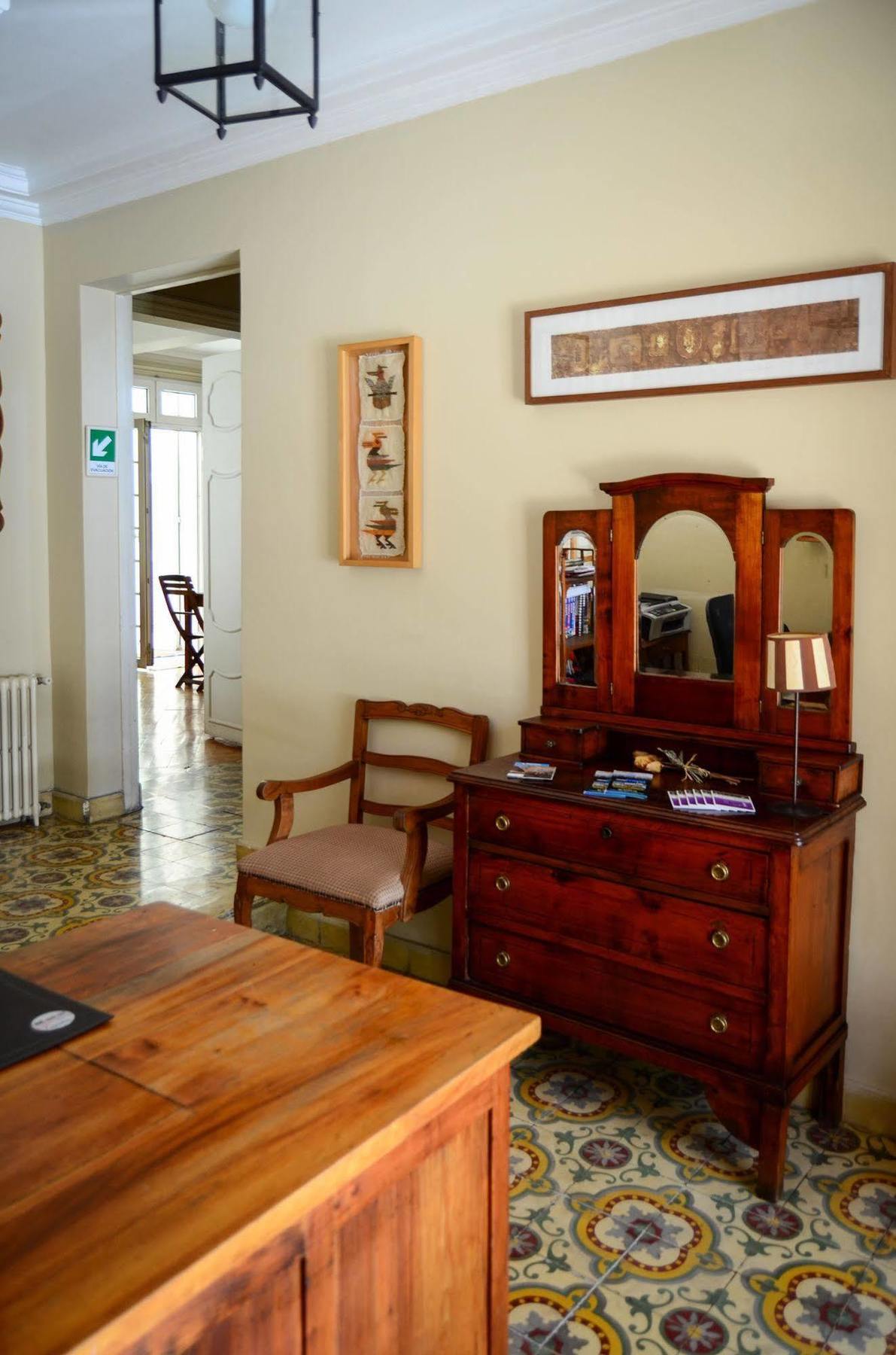 Vilafranca Petit Hotel Santiago Exterior photo